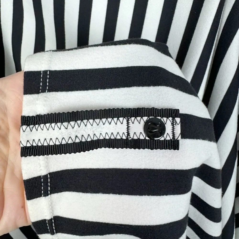 LULULEMON | *RARE* Black & White Apex Stripe Zip Vinyasa Scarf One Size Fits All